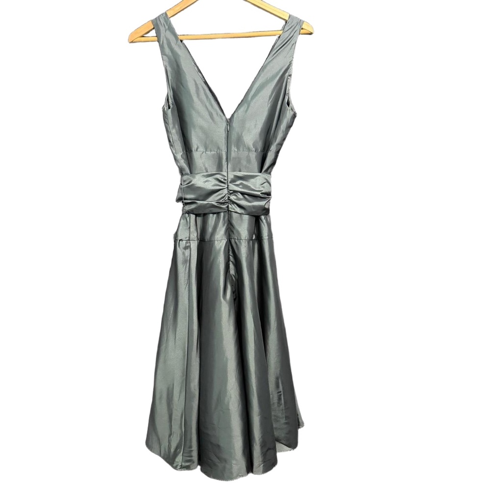 Max and Cleo Cocktail Dress Womens 6 Greyish V-Neck Tie-Waist Elegant Chic - Picture 2 of 11